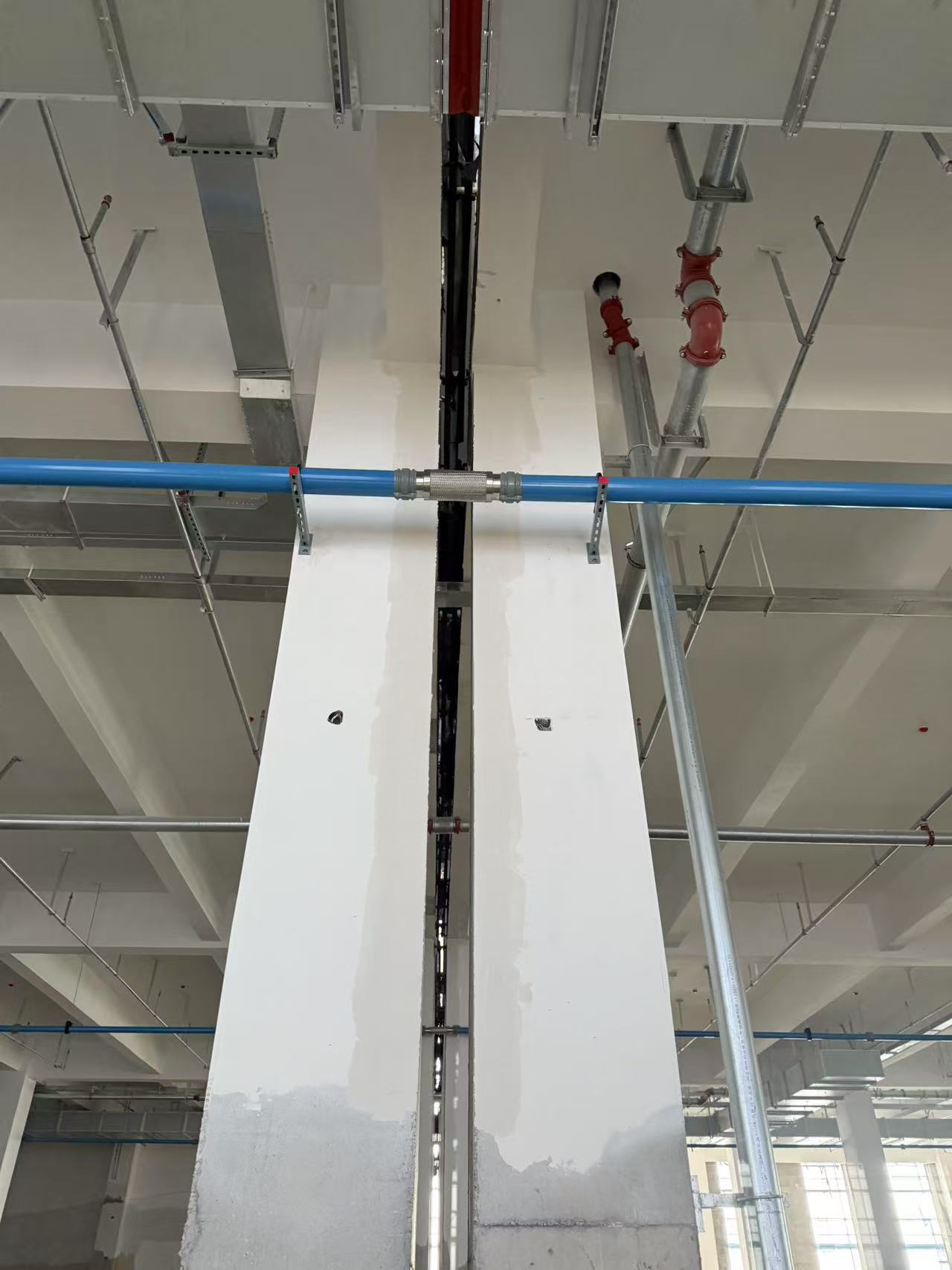 Energy savings of up to 30% are easily achieved with the UPIPE aluminum tube system!