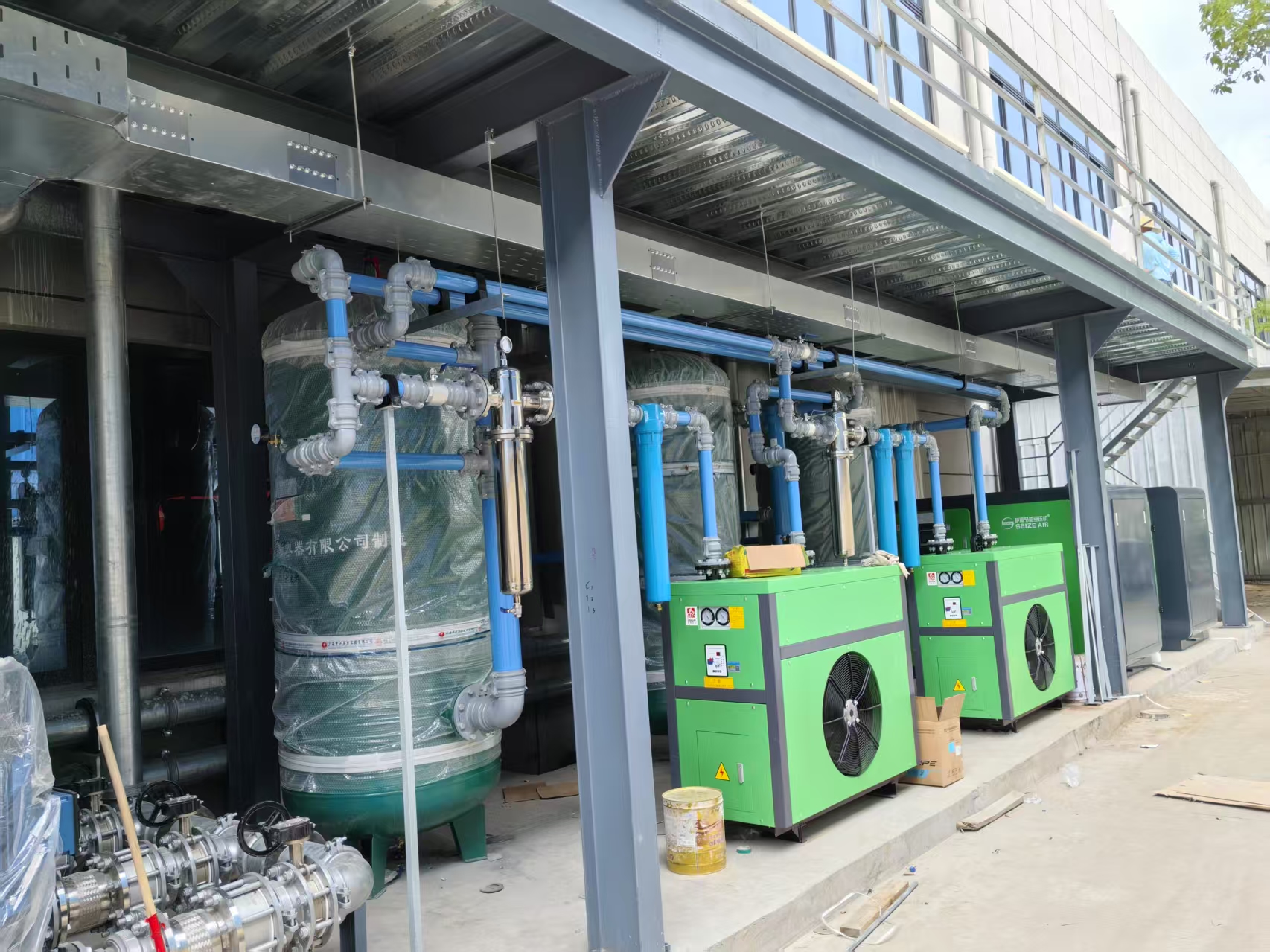  Large quantities of aluminum alloy compressed air pipes are available at low prices 